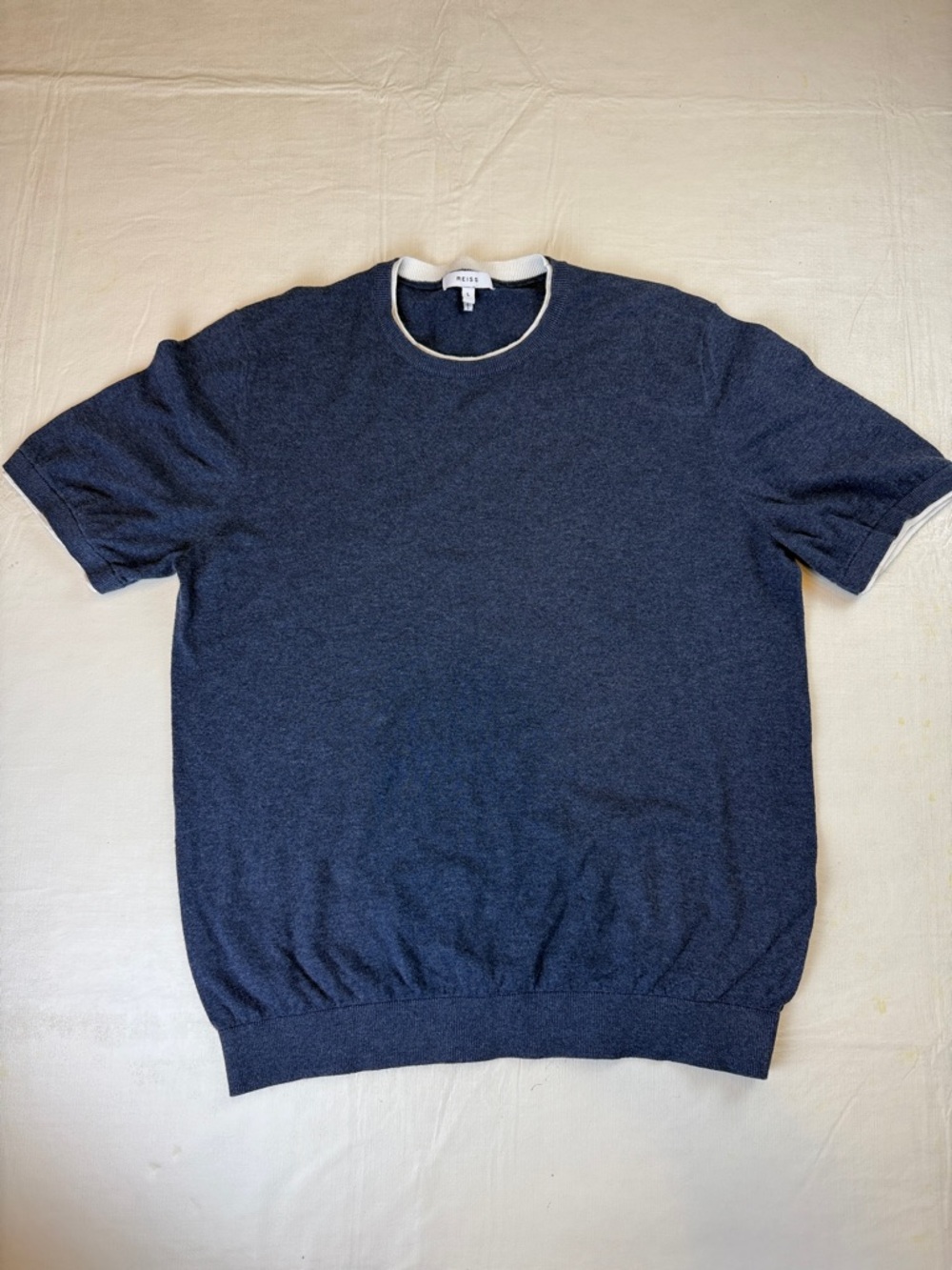Reiss Men's Navy Crewneck Shirt Sleeve Knit Top White Contrast Trim Size L